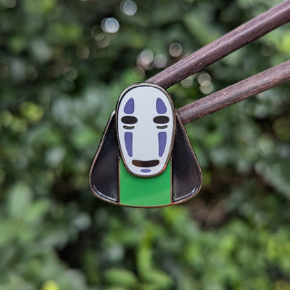 STUDIO - Sans Face Onigiri - Translucent - Pin on Pin